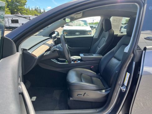 Used 2021 Tesla Model Y Long Range AWD/4WD image 10