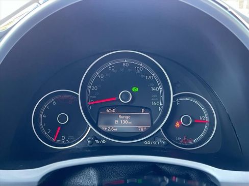 Used 2018 Volkswagen Beetle 2.0T SE FWD image 17