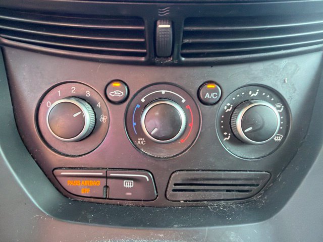 Used 2015 Ford Escape SE FWD image 29