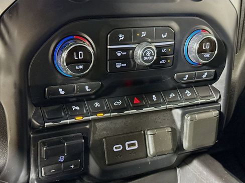 Certified 2019 Chevrolet Silverado 1500 LT Trail Boss AWD/4WD image 14
