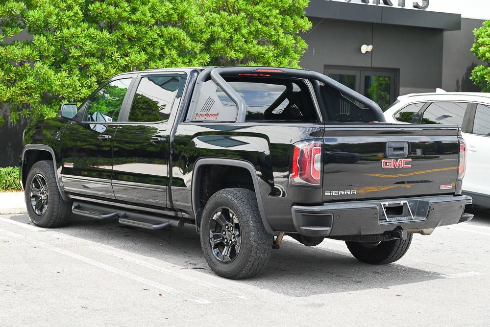 Used 2017 GMC Sierra 1500 SLT w/ All Terrain X Package AWD/4WD image 6