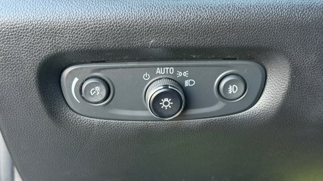 Used 2019 Chevrolet Traverse LT AWD/4WD image 24