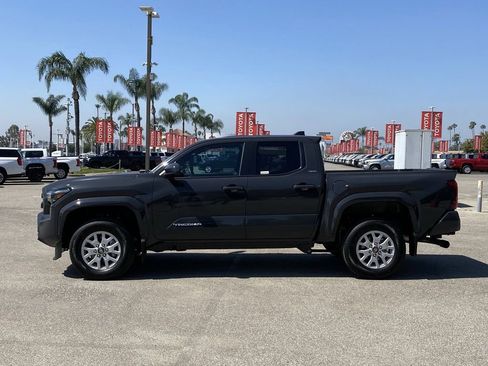 Certified 2026 Toyota Tacoma SR5 image 25