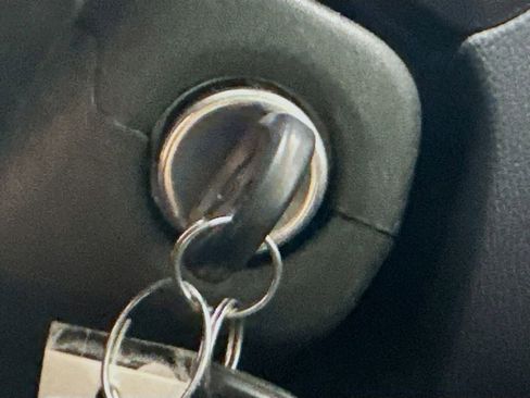 Used 2021 Chevrolet Colorado ZR2 image 18