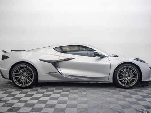 Used 2026 Chevrolet Corvette Z06 RWD image 4