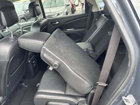 Used 2018 Dodge Journey Crossroad w/ Driver Convenience Group FWD image 13