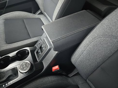 Used 2025 Ford Bronco Big Bend image 60