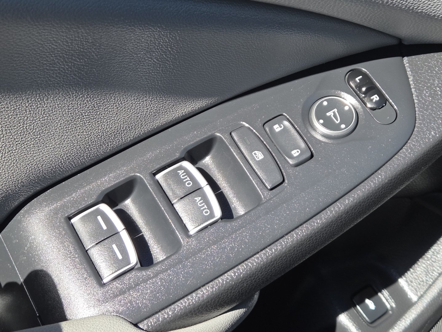 Used 2020 Honda Accord LX image 23