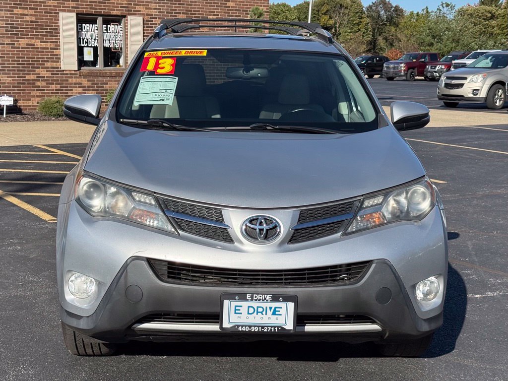 Used 2013 Toyota RAV4 Limited AWD/4WD image 2
