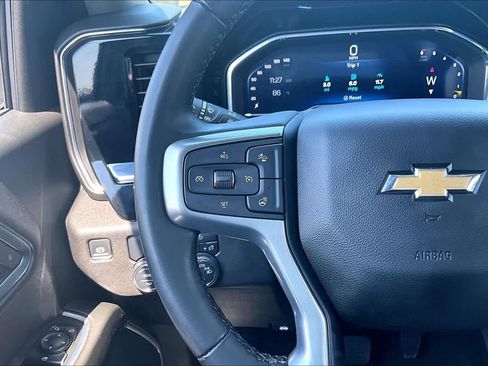 Used 2025 Chevrolet Silverado 1500 LT RWD image 24