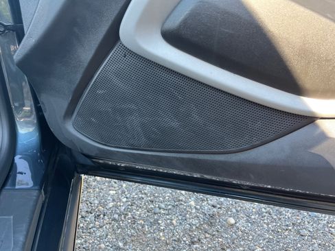 Used 2021 Chevrolet Camaro LT image 42