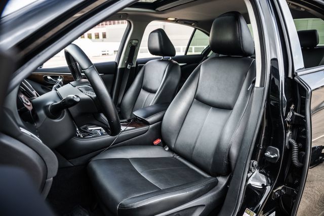 Used 2018 INFINITI Q50 Luxe AWD/4WD image 5
