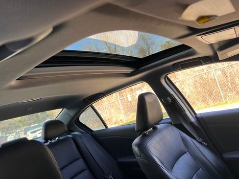 Used 2016 Honda Accord Touring image 33