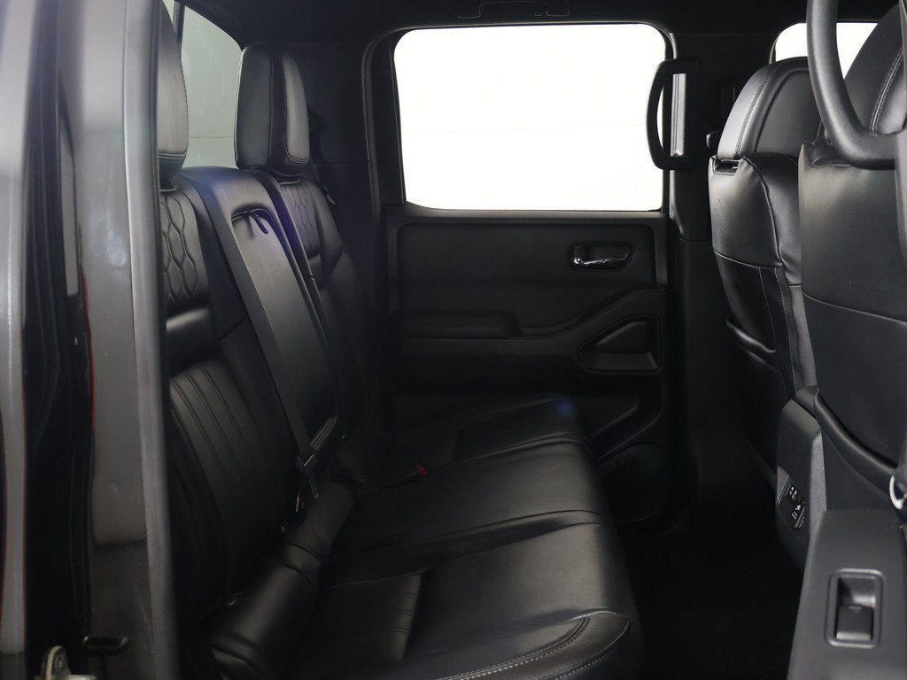 Used 2022 Nissan Frontier PRO-4X AWD/4WD image 33