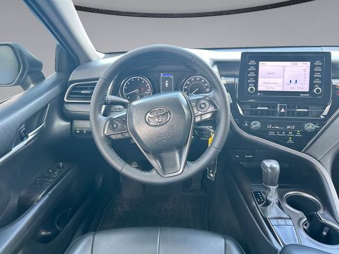 Used 2023 Toyota Camry SE FWD image 16