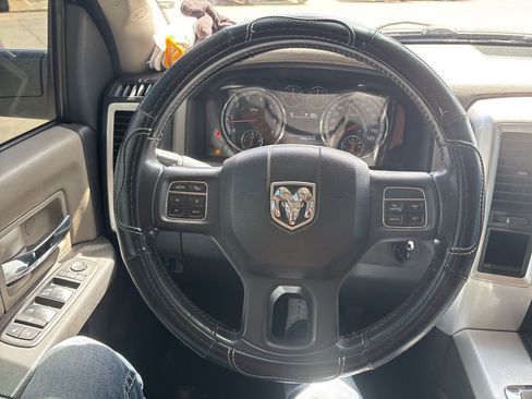 Used 2012 RAM 1500 Big Horn w/ Luxury Group image 11