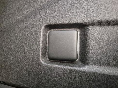 Used 2023 Chevrolet Tahoe RST image 8