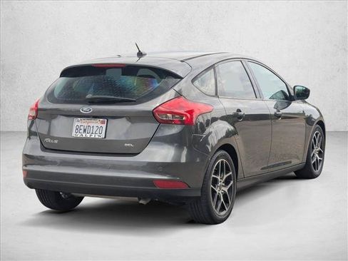 Used 2018 Ford Focus SEL FWD image 5