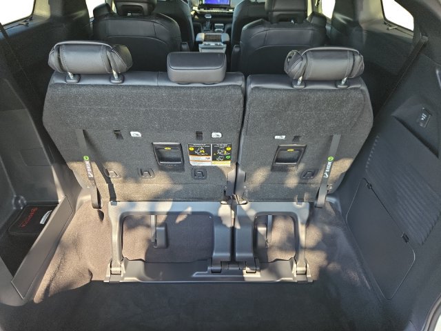 Certified 2026 Toyota Sienna Platinum AWD/4WD image 13