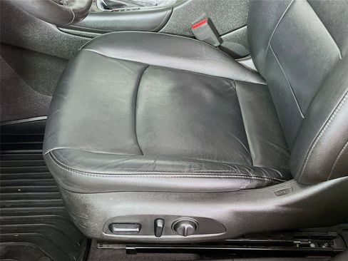 Used 2018 Chevrolet Malibu LT w/ Leather Package image 23