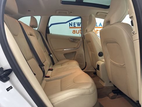 Used 2013 Volvo XC60 T6 AWD/4WD image 14