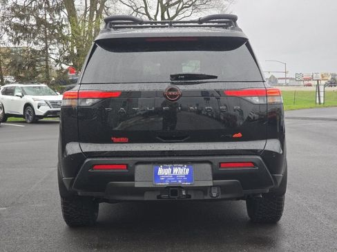 New 2026 Nissan Pathfinder Rock Creek w/ Rock Creek Premium Package AWD/4WD image 10