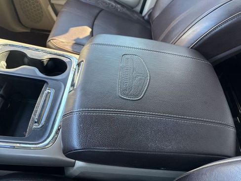 Used 2017 RAM 3500 Laramie Longhorn image 21