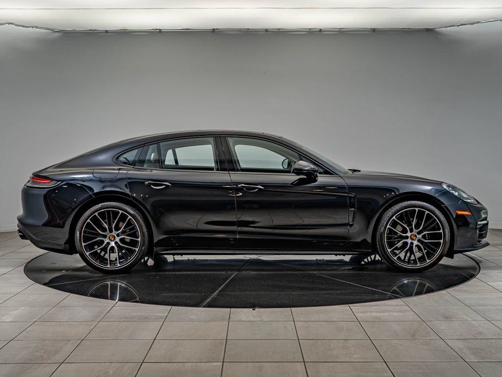 Certified 2023 Porsche Panamera Platinum Edition RWD image 9