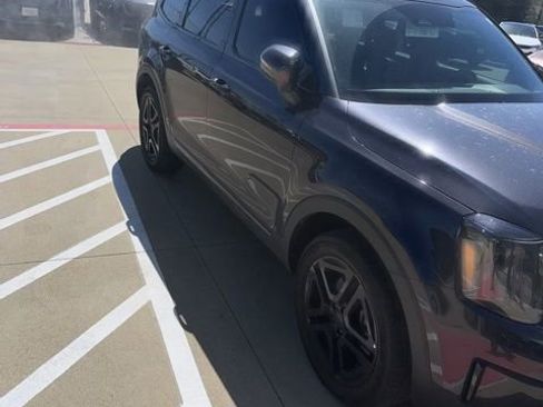 Used 2025 Kia Telluride EX X-Line image 3
