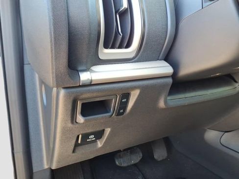 New 2025 Ford Expedition Max Active image 15