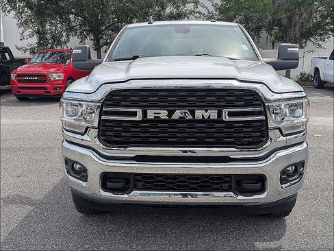 Used 2023 RAM 2500 Big Horn w/ Level 1 Equipment Group AWD/4WD image 9