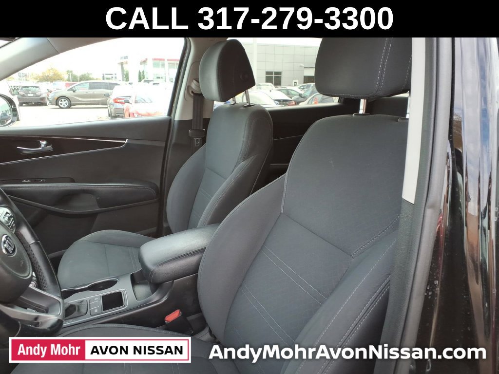 Used 2017 Kia Sorento FWD w/ LX Convenience Package image 17