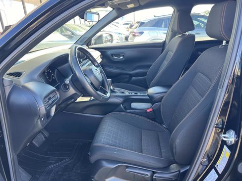 Certified 2023 Honda HR-V Sport image 18