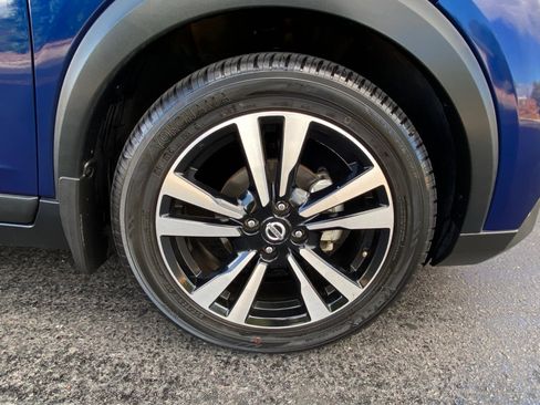 Used 2020 Nissan Kicks SR w/ SR Premium Package image 23