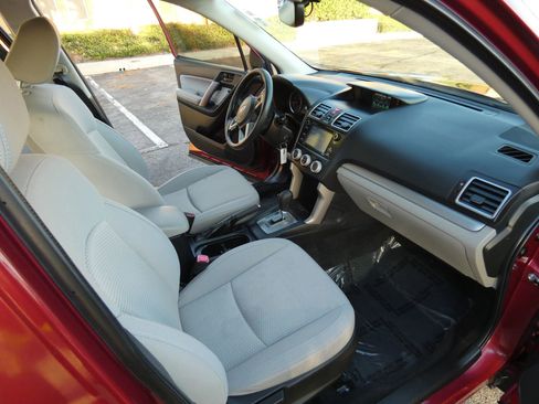 Used 2018 Subaru Forester 2.5i w/ Alloy Wheel Package image 26