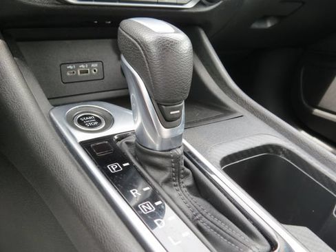 Used 2021 Nissan Sentra SV FWD image 19