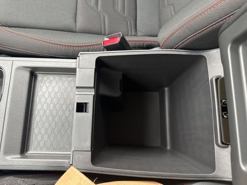 Used 2025 Nissan Frontier PRO-4X image 27