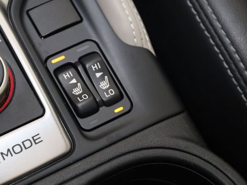 Used 2021 Subaru Forester Limited image 8