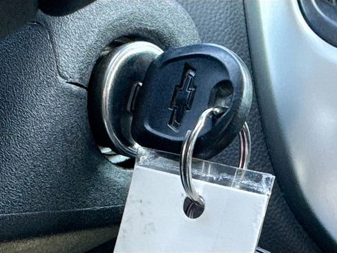 Used 2020 Chevrolet Colorado LT w/ Safety Package image 21