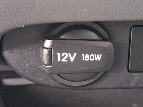 Used 2023 Hyundai Elantra SEL FWD image 25