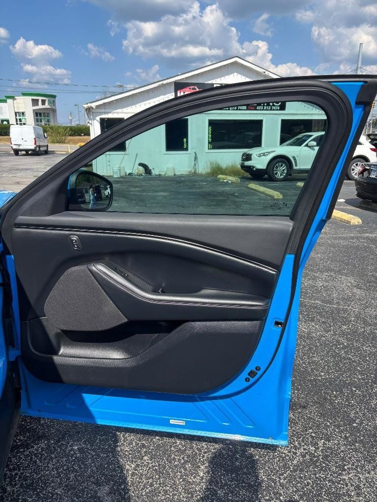 Used 2022 Ford Mustang Mach-E Select AWD/4WD image 31