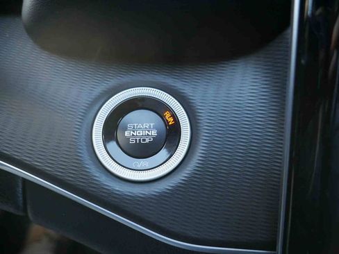 New 2025 Jeep Grand Cherokee Altitude image 30