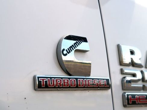 Used 2018 RAM 2500 Tradesman w/ Chrome Appearance Group AWD/4WD image 62