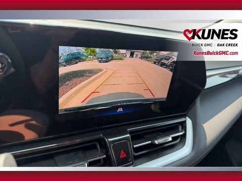 Used 2025 Chevrolet TrailBlazer LT FWD image 27