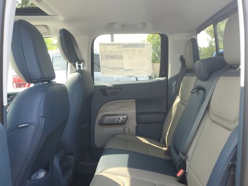 New 2025 Ford Maverick Lariat image 27