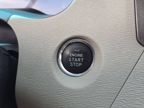 Used 2011 Toyota Sienna XLE w/ XLE Navigation Pkg FWD image 43