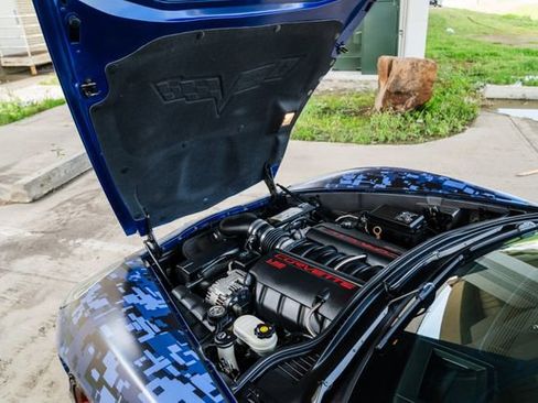 Used 2006 Chevrolet Corvette Coupe w/ Preferred Equipment Group image 76