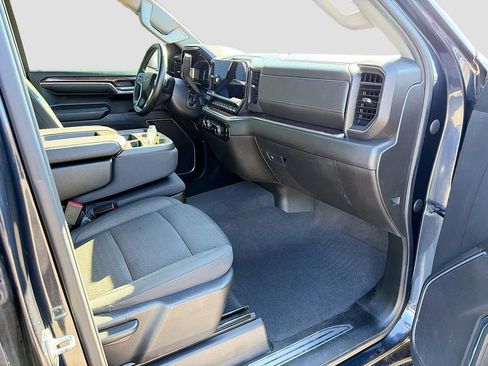 Used 2024 Chevrolet Silverado 1500 RST w/ Z71 Off-Road Package image 14