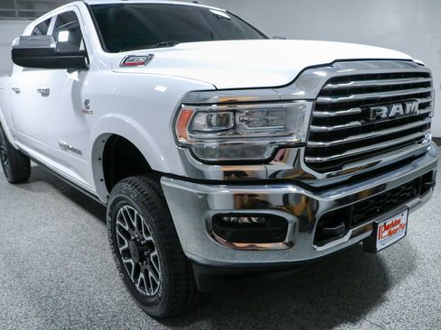 Used 2022 RAM 2500 Limited AWD/4WD image 5