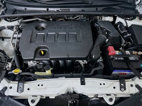 Used 2017 Toyota Corolla LE FWD image 31